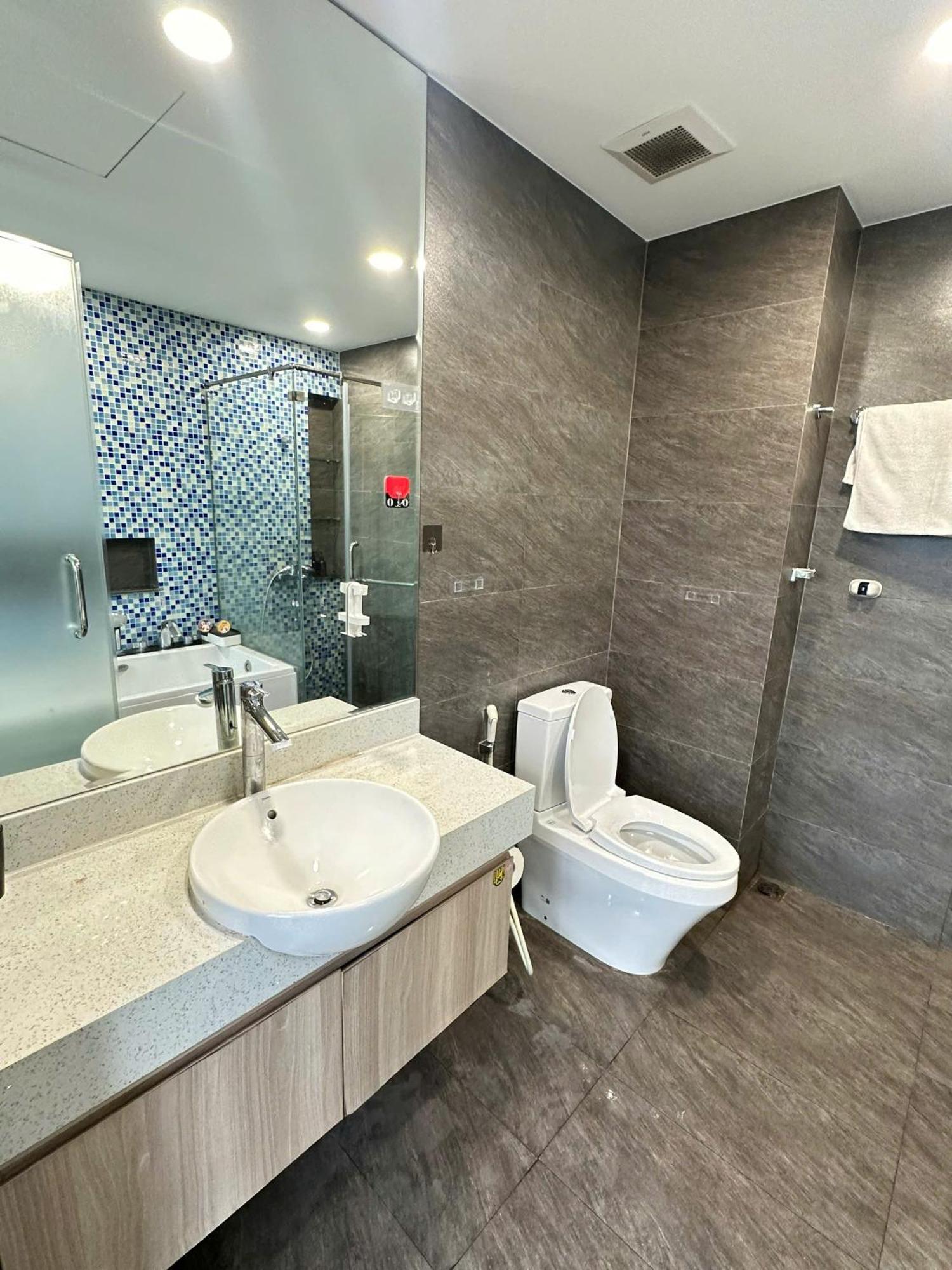Căn hộ Luxe Paradise Truc Bach *
